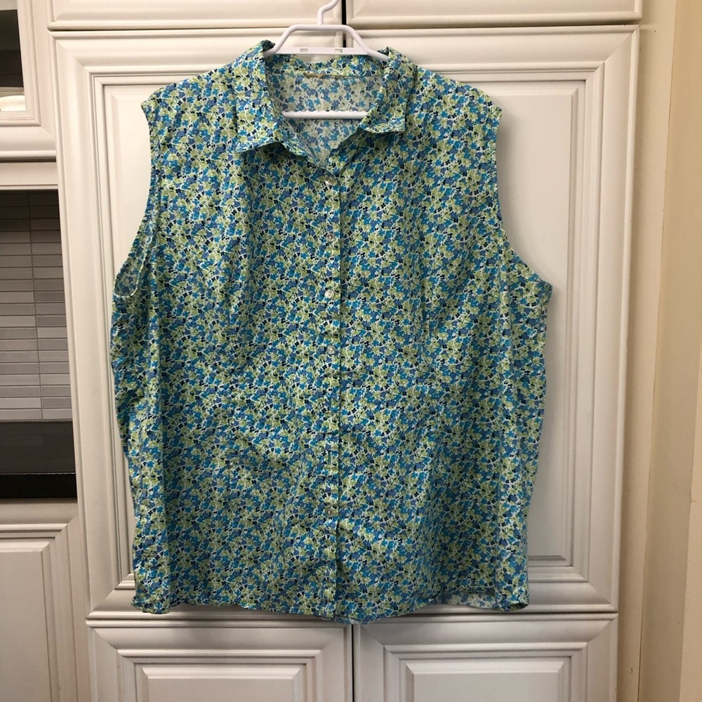 SIZE 3X - Brand unknown ladies sleeveless blouse